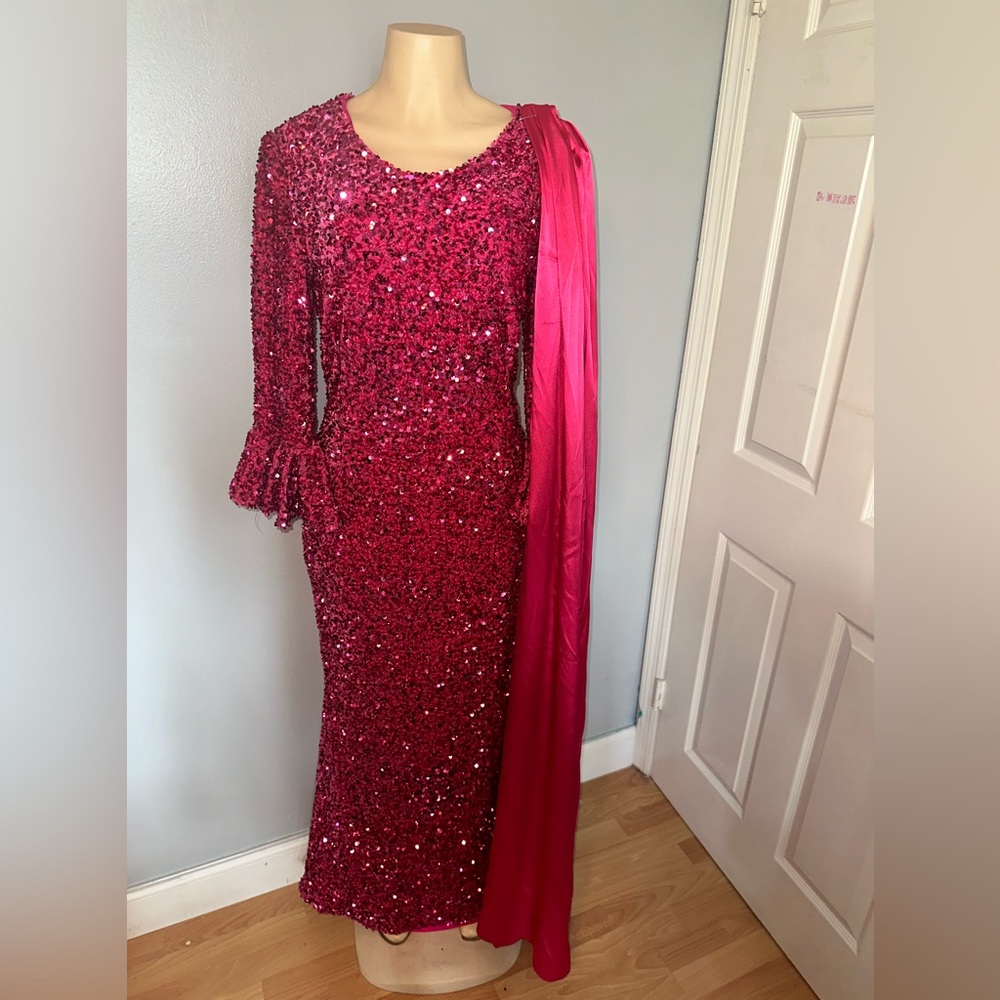 Pink sequins dress with removable shoulder drape